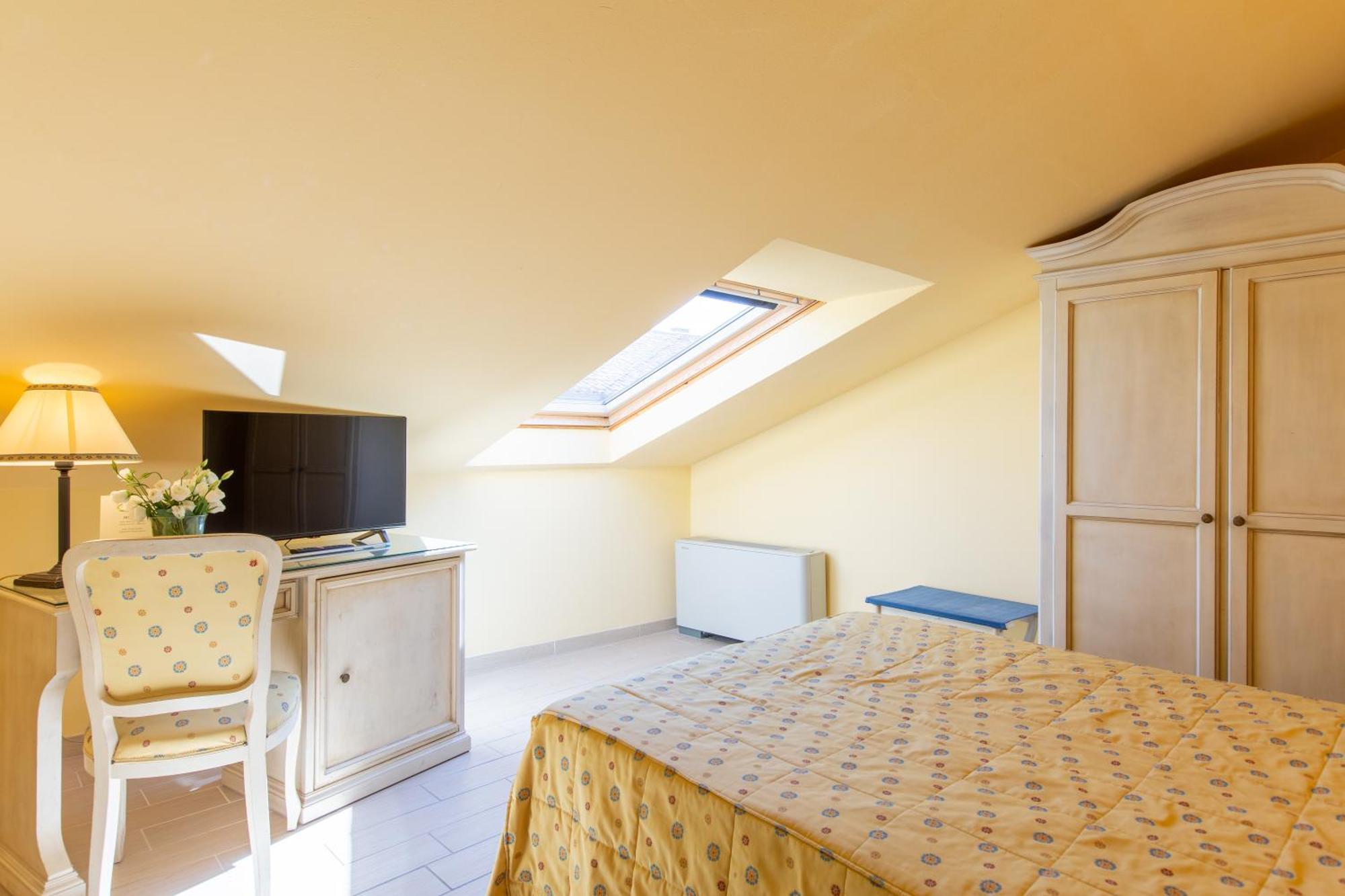 ראבנה Hotel Sant'Andrea מראה חיצוני תמונה