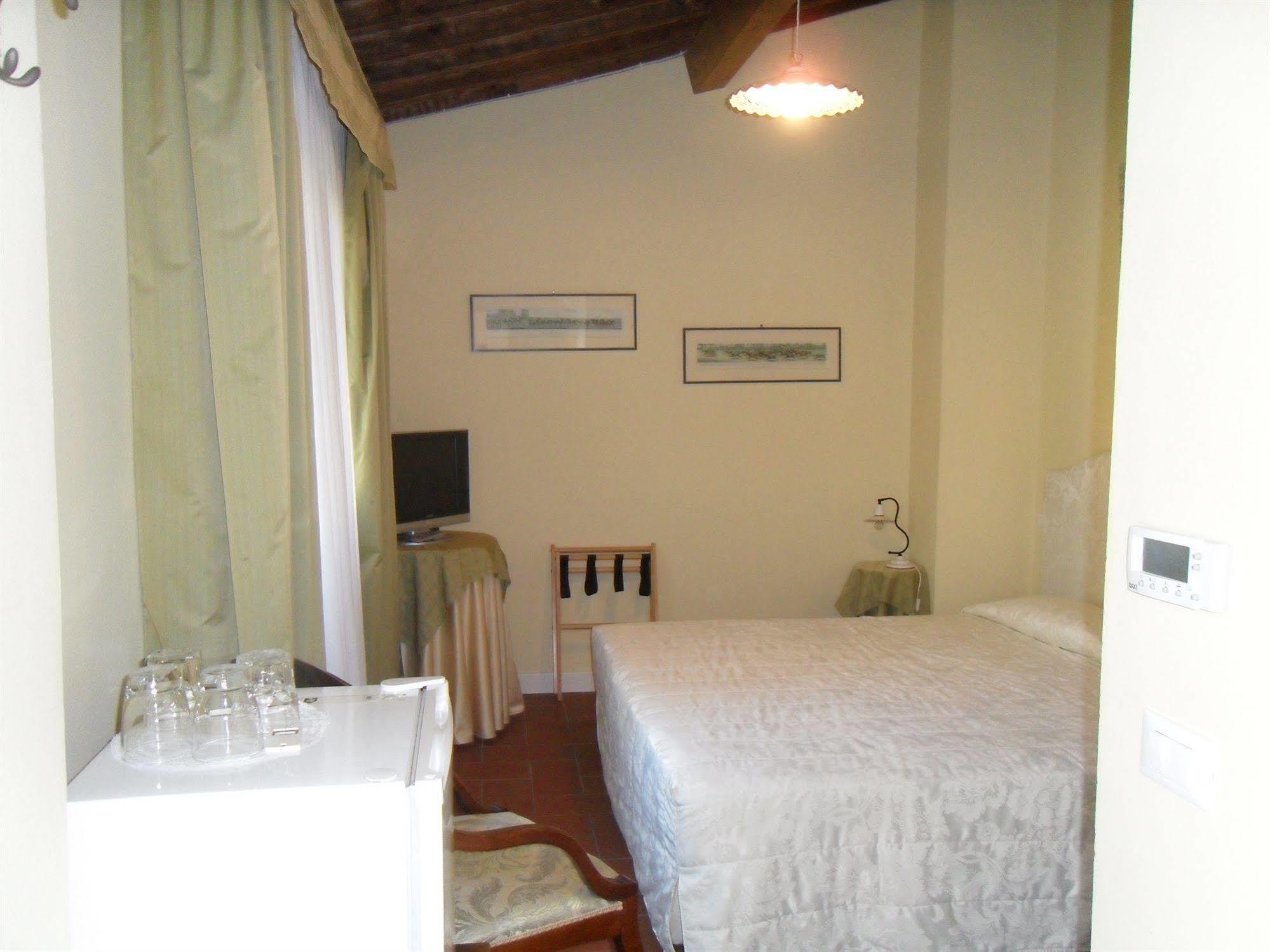 ראבנה Hotel Sant'Andrea מראה חיצוני תמונה